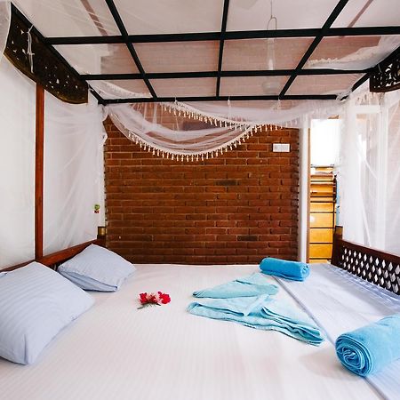 Sunny Family Otel Unawatuna Dış mekan fotoğraf